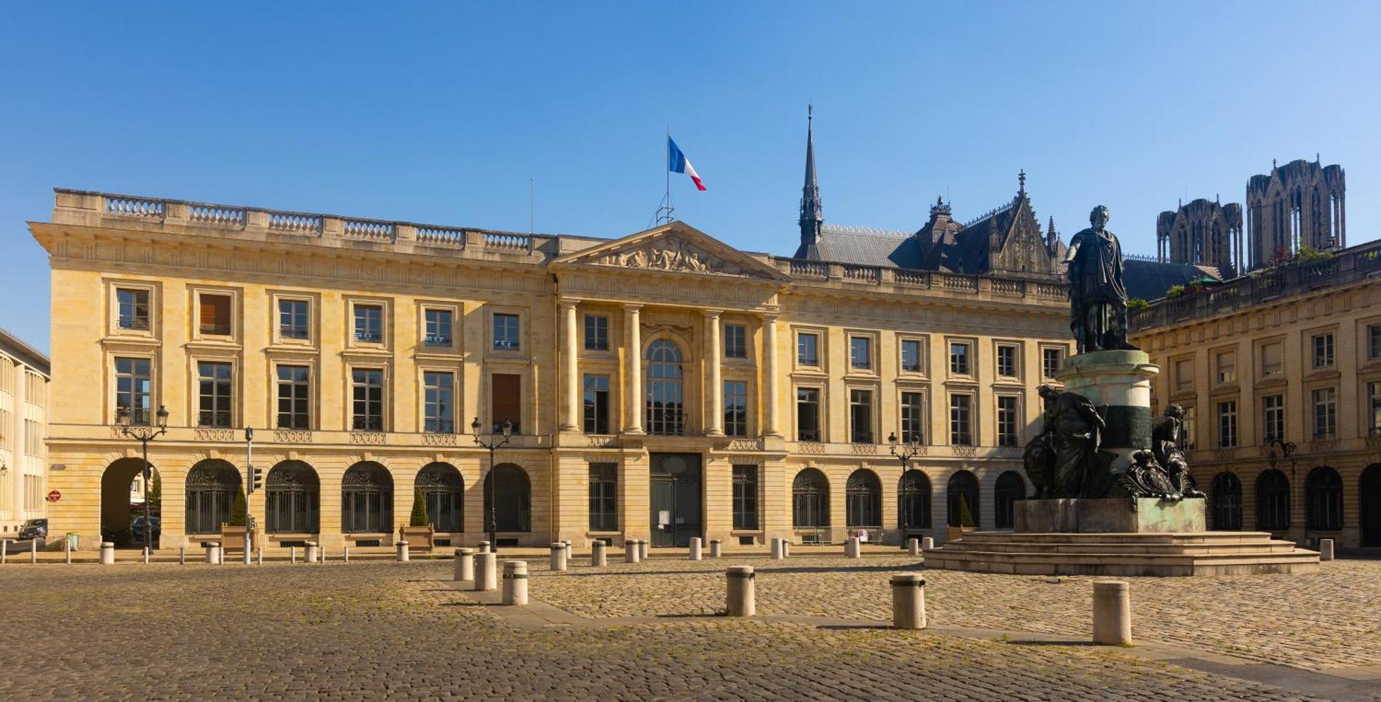 L'Haussmannien - Spacieux 4 Chambres - Centre - Gare Reims Bagian luar foto